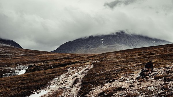 What Are the Hidden Experiences Awaiting Travelers in the UK?